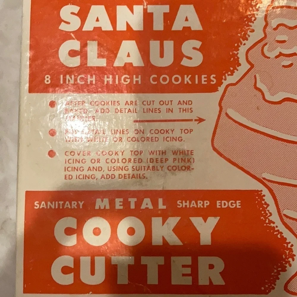 Vintage metal Santa cookie cutter (large) original box Santa Claus Cooky Cutter